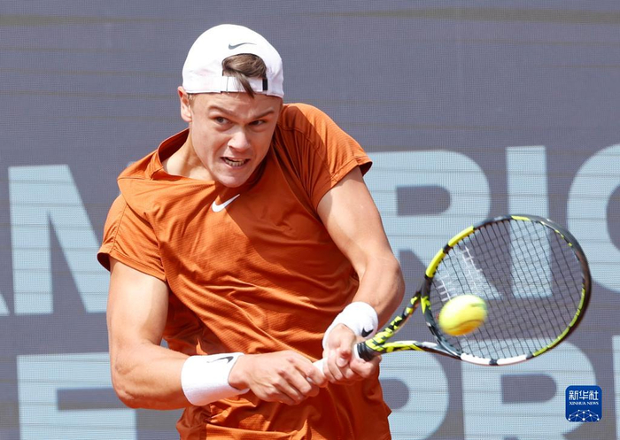 让他在上赛 让他在上赛