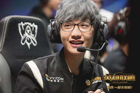 球迷和专家 球迷和专家